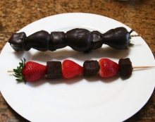 Chocolate Dipped Strawberries & Brownies on a Stick